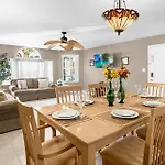 Ground Level Condo With Garden Patio